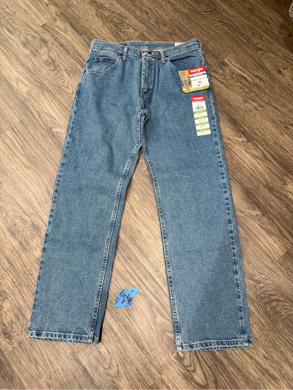 Wrangler Straight-Leg Light Blue Denim Jeans 33x30